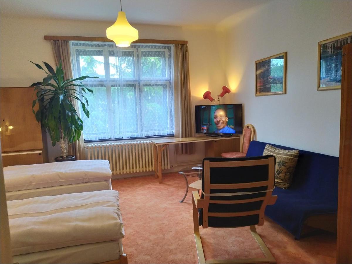 Pension 21 Praag Buitenkant foto