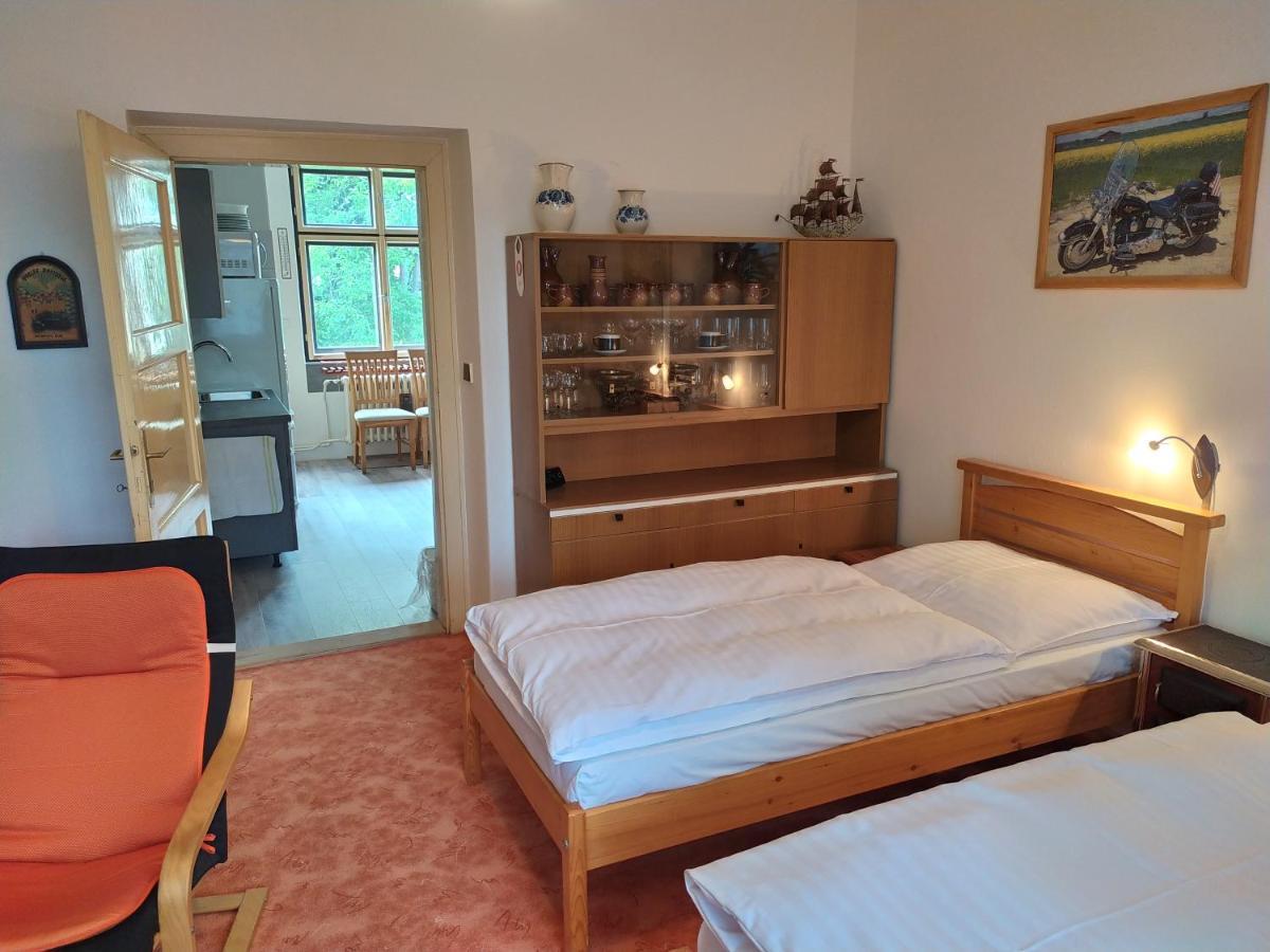 Pension 21 Praag Buitenkant foto